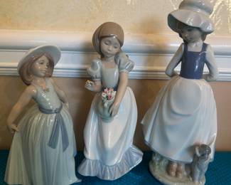 LLADRO & NAO FIGURES