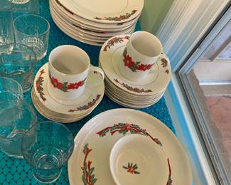 SET OF HOLIDAY CHINA