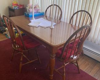 Oval Table with Set of Four Side Chairs