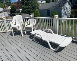 Plastic Outdoor Chairs w/ Glass Top table