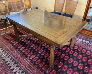 Extenaible Dining Table