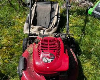 Toro 675 HP Lawnmover