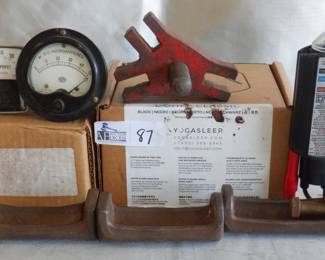 PULLY PULLER AND METERS