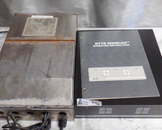 LOT OF 2 ELECTRONICS INCLUDING GYYR DIGIQUAD VIDEO SWITCHER, TECHNOMAGNET OUTDOOR LIGHTING TRANSFORMER