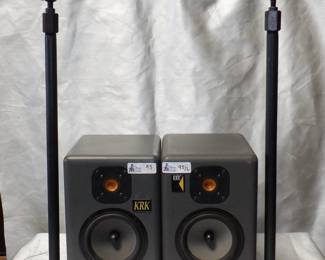 LOT OF 2 KRK MODEL 6000 SPEAKERS WITH STANDS