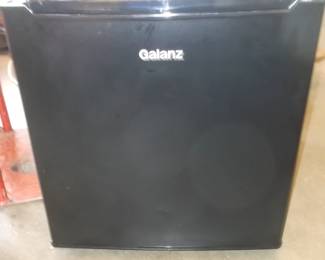 Dorm size Refrigerator