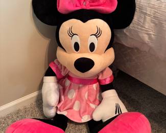 Large Minnie mouse doll