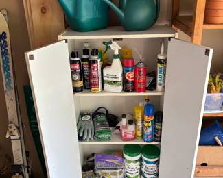Watering cans, garden / garage supplies