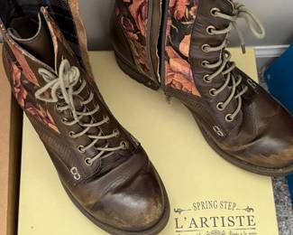 Womens boots