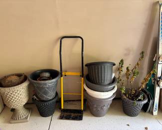 Planters / pots