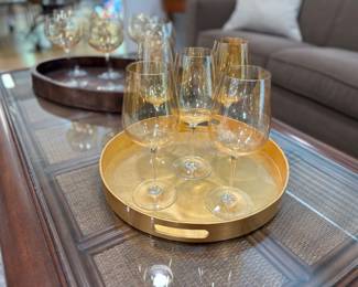 Wine glasses / trays