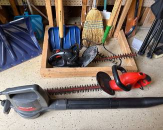 Hedge trimmers, blower
