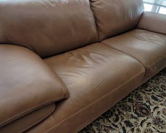Chateau D'Art leather Sofa