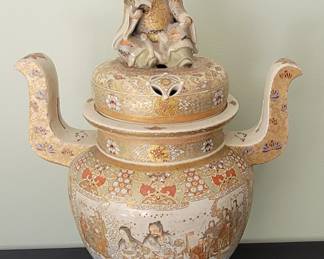 Large 19th century Satsuma Japanese incense Burner