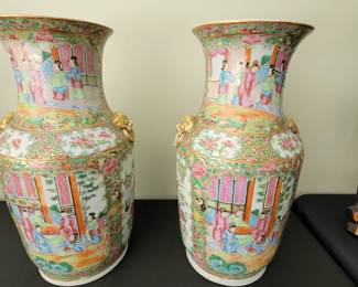 19th century rose medallion Chinese Vase