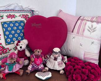 Vintage Whitman Sampler Box, Russ Boyd Bears,