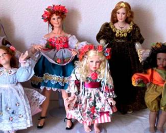 Dolls With Crowns Of Flowers And Gold