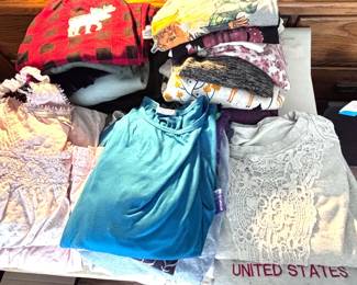 Comfy TopsSweatshirts  Pants