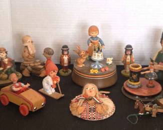 International Wood Toys Figurines