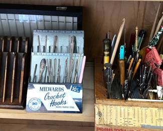 VintageAntique Crochet Needles, Hooks 