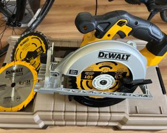 DeWalt Circular Saw w/Blades,