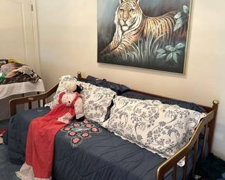 trundle day bed
