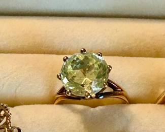 Iolite and gold ring