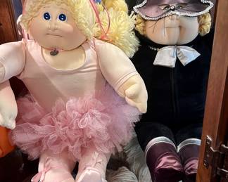 Special Edition signed by Xavier Robert’s Cabbage Patch dolls