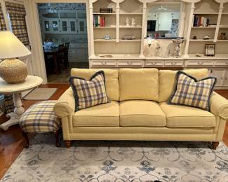 Lovely sale with great collectibles, toys & home furnishings