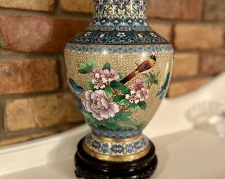 Beautiful Chinese cloisonné vase & stand