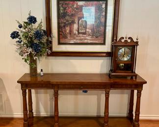 Traditional-style sofa table & mantle clock