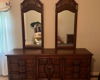 1970’s Dresser