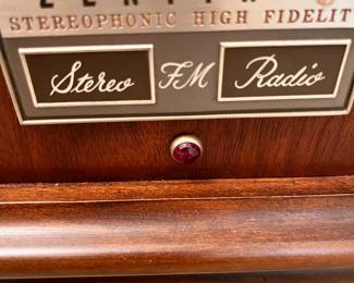 Zenith Stereophonic High Fidelity FM Stereo Radio