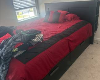 Queen bed