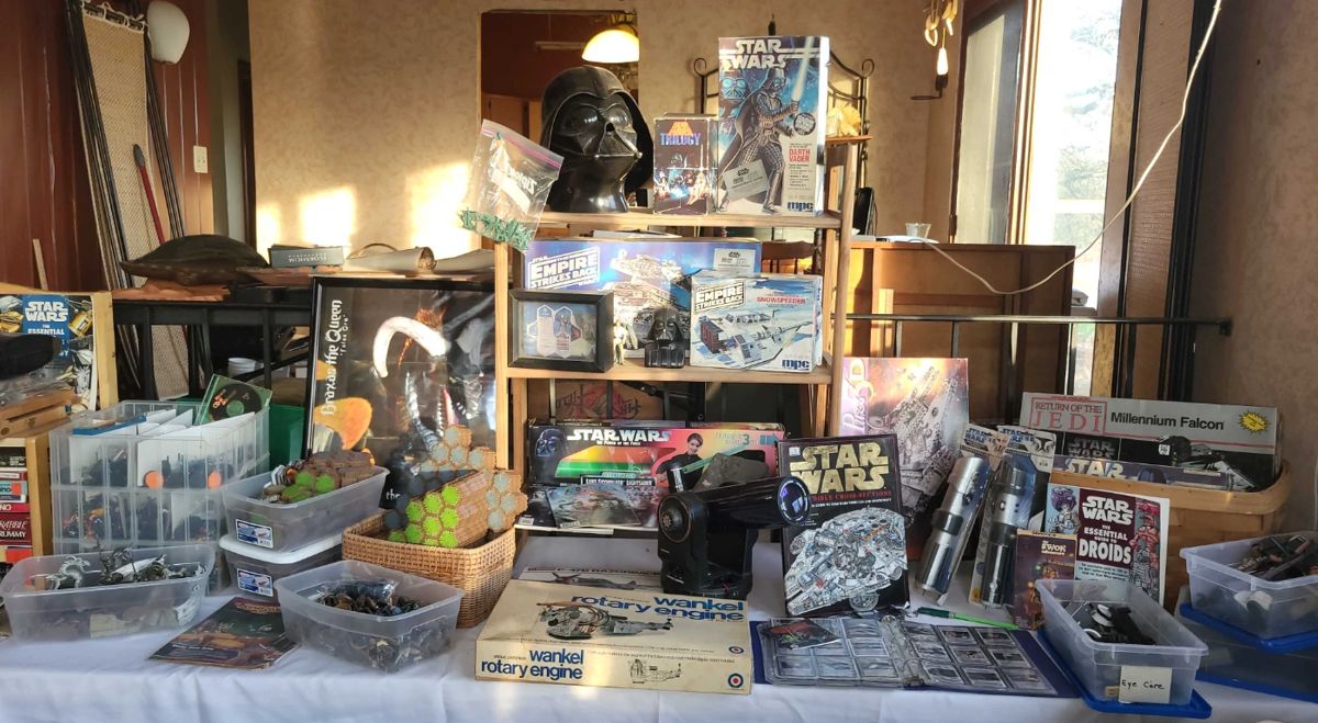 lots of star wars and hero scapes