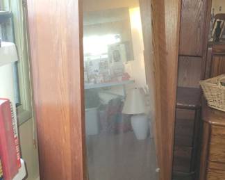 great swivel mirror/dresser