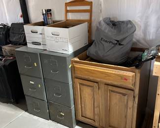 File cabinets
Cabinet
Air mattress