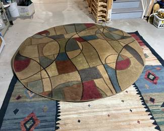 Round rug