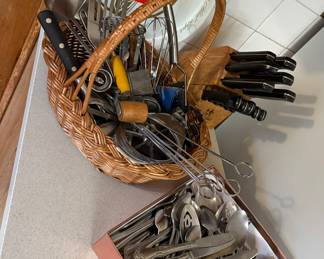Utensils & Flatware