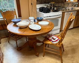 Pedestal Table & Pressback Chairs