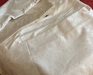Collection of linens...several tablecloths