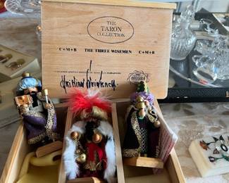 The Taron collection "Three Wisemen"