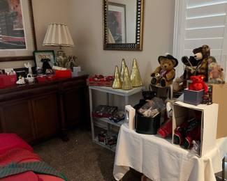Collection of Teddy Bears, Xmas....