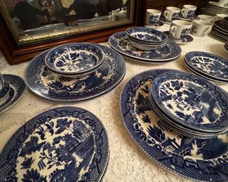 Vintage Blue Willow