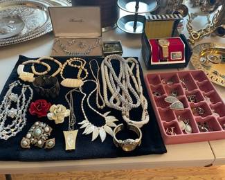 Vintage Jewelry
