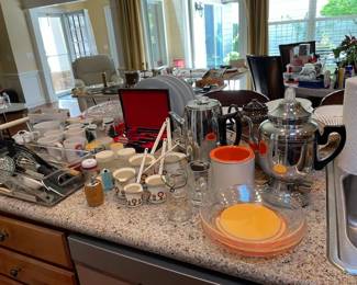 Vintage Percolator Coffee Pots, Kitchen Items