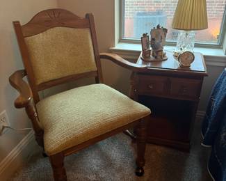 Rolling chair