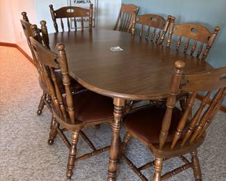Maple dining set $250