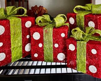 Lighted gift boxes