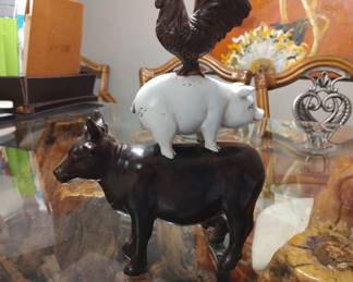 Kitchen decor - 3 stacked farm animals